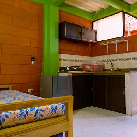 Mi Pueblo Natal Aptos Y Habitaciones Necocli Exterior photo