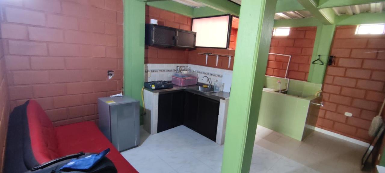 Mi Pueblo Natal Aptos Y Habitaciones Necocli Exterior photo